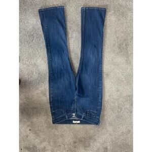 Levi's men’s Classic Bootcut Jeans in Dark Wash Denim | 2 button & Fly Closure